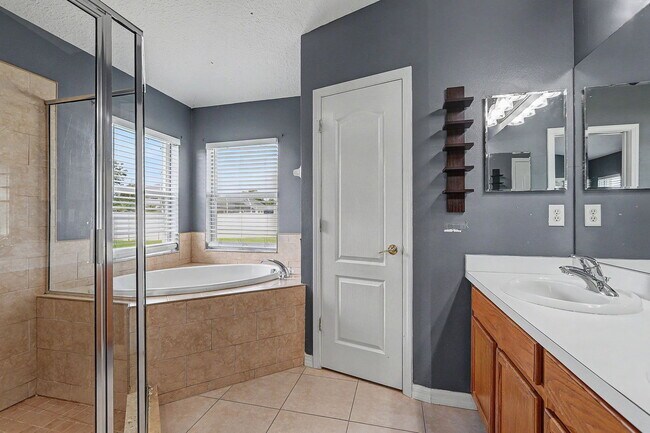Building Photo - 30936 Baclan Dr