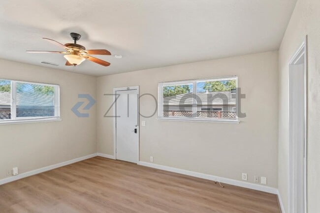 Building Photo - 1765 Landana Dr