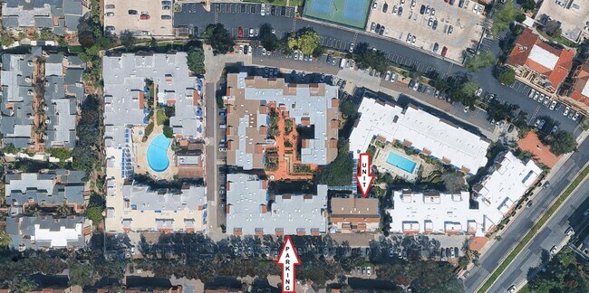 Building Photo - 8320 Regents Rd