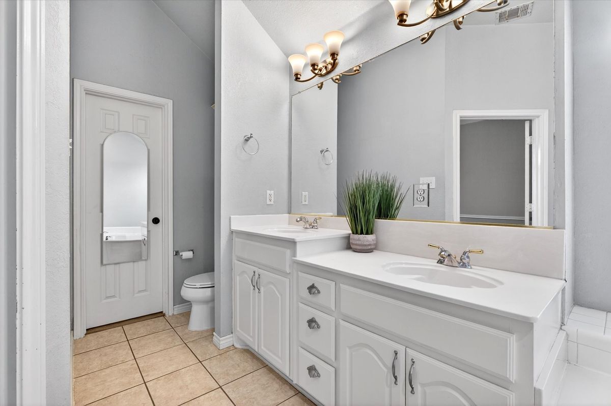 Building Photo - 3004 Teal Ln