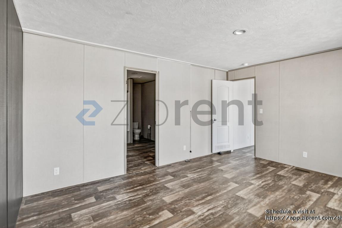 Building Photo - 4715 FM476