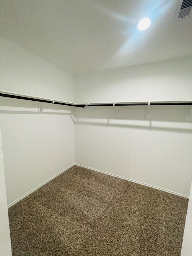 Building Photo - 5146 Bay Mdws Ln