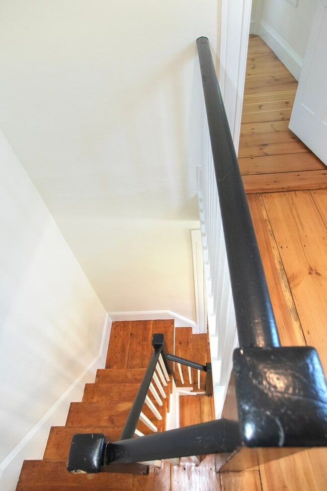 Building Photo - Amazing, Rarely Available Farmhouse with Carriage House and Garage