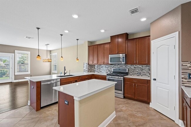 Building Photo - 100 Speckle Park Dr