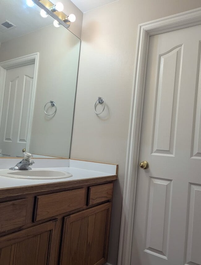 Building Photo - Countrywoods Condo 1274 S