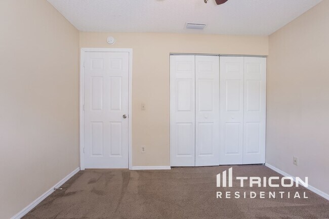 Building Photo - 1605 Long Pond Dr