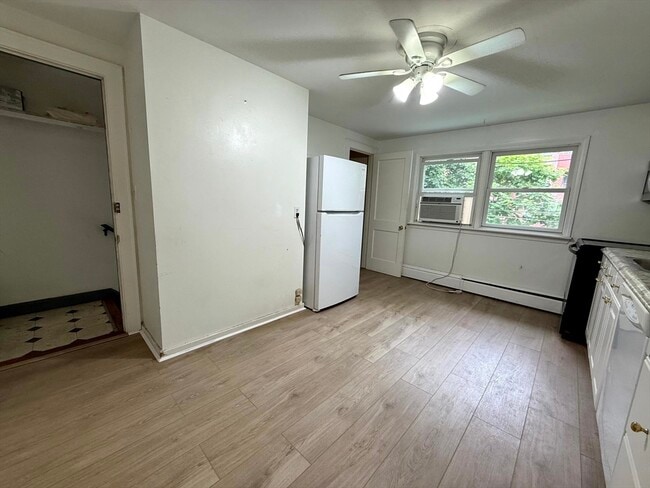 Building Photo - 43 Aldrich Rd