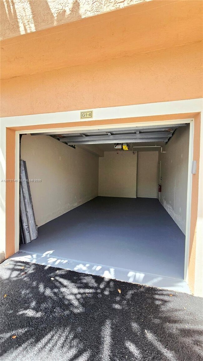 Building Photo - 1307 Myrtlewood Cir E
