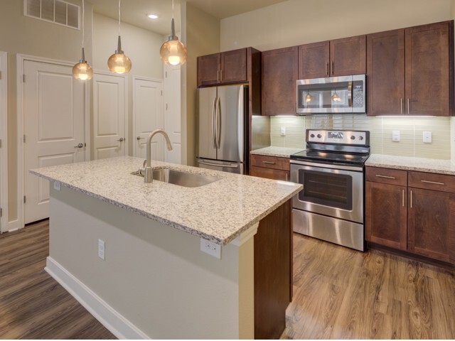 Eclipse - Kitchen - Northside Apartments