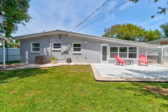 Building Photo - 2/1 Ormond Beachside Bungalow