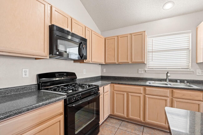 Building Photo - 5432 Santiago Roque Dr