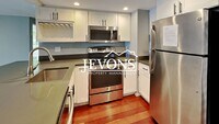 Building Photo - Stunning property in the heart of Seattle ...