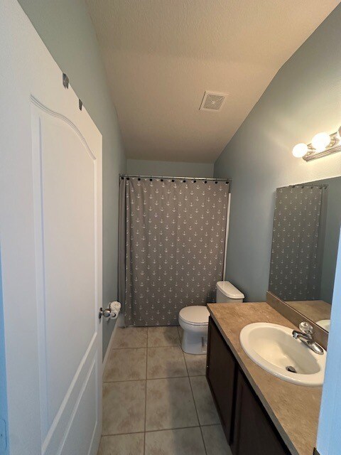 Building Photo - Spacious 2 Bed / 2 Bath Townhome with Garage – Gated Community in Orlando – $1,920/mo (Resident B...