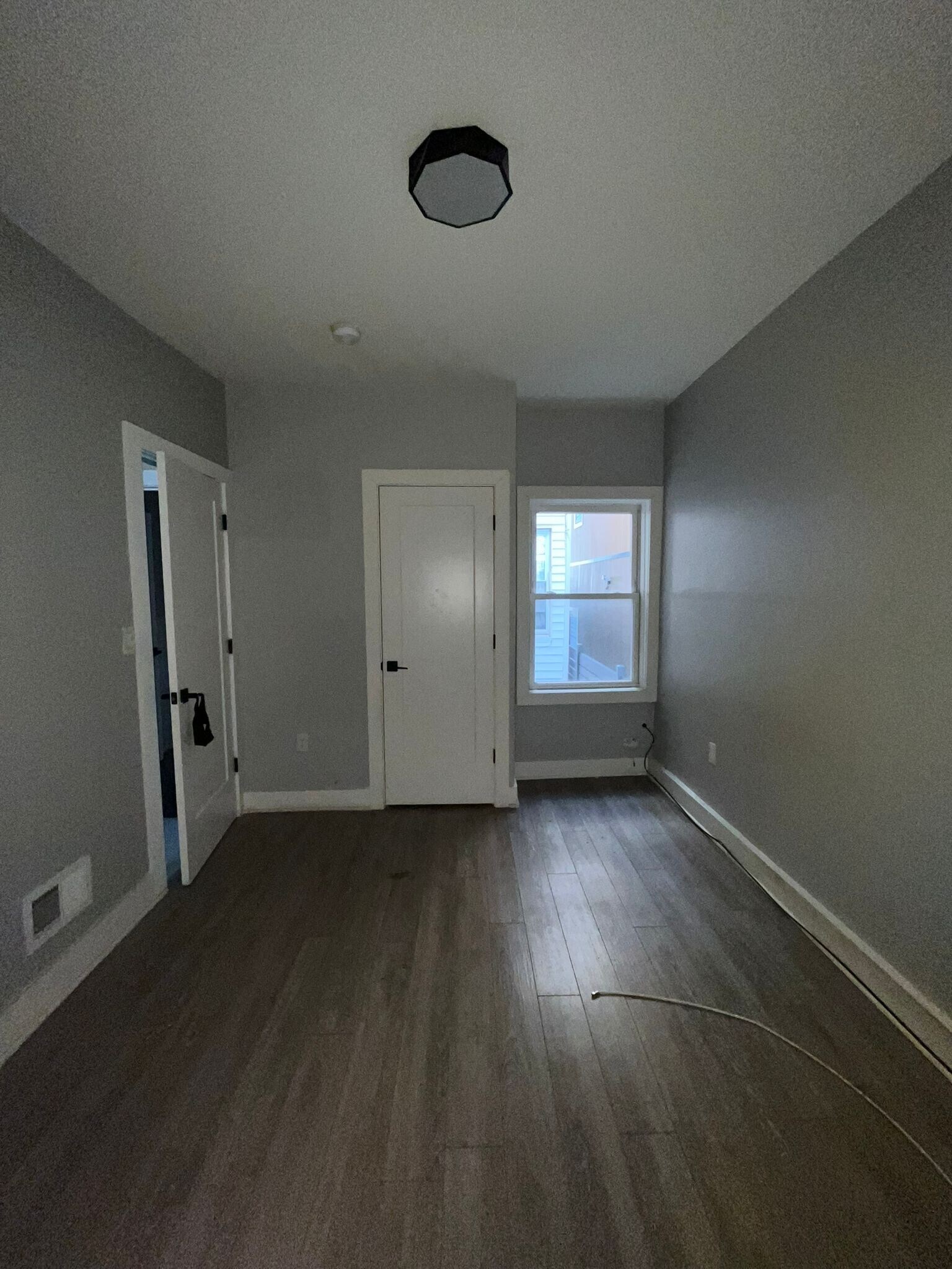 Building Photo - 483 Kennedy Blvd