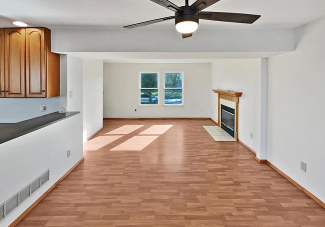 Building Photo - 6800 Barker Dr