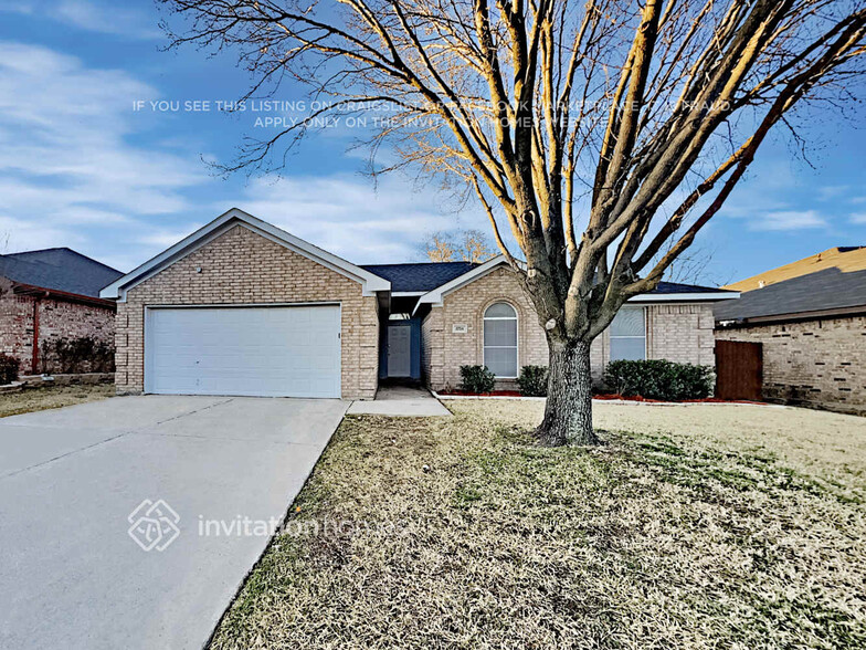 Primary Photo - 3724 Periwinkle Dr