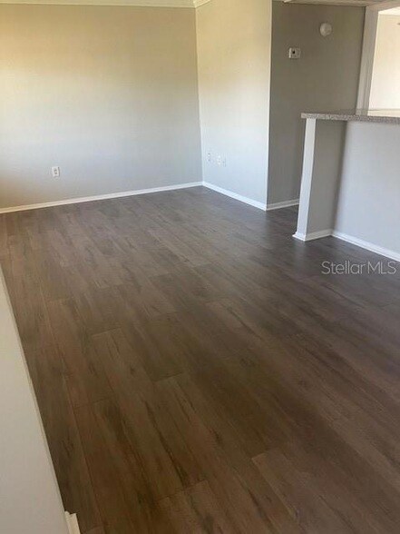 Building Photo - 115 Oyster Bay Cir