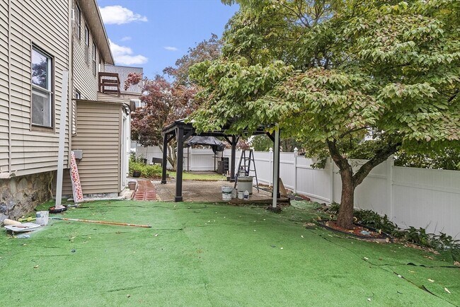 Building Photo - 27-29 Chadwick St