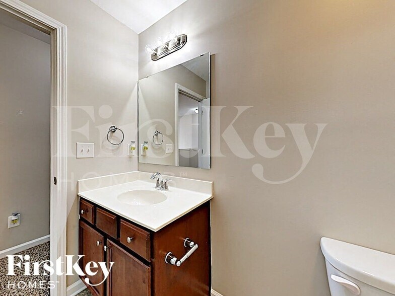 Building Photo - 3917 Catawba Hills Dr