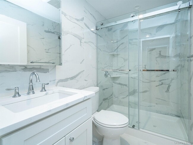 Building Photo - 35 Dunwood Rd