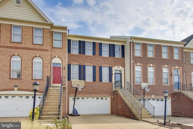 Building Photo - 22514 Airmont Woods Terrace