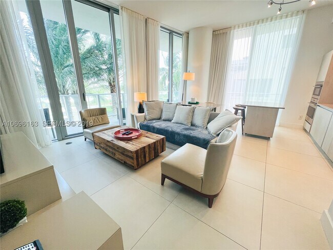 Building Photo - 4111 S Ocean Dr