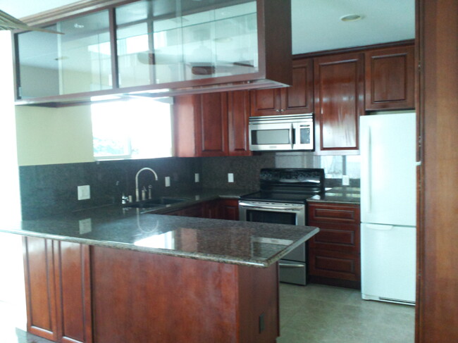 Kitchen - 2639 6th St