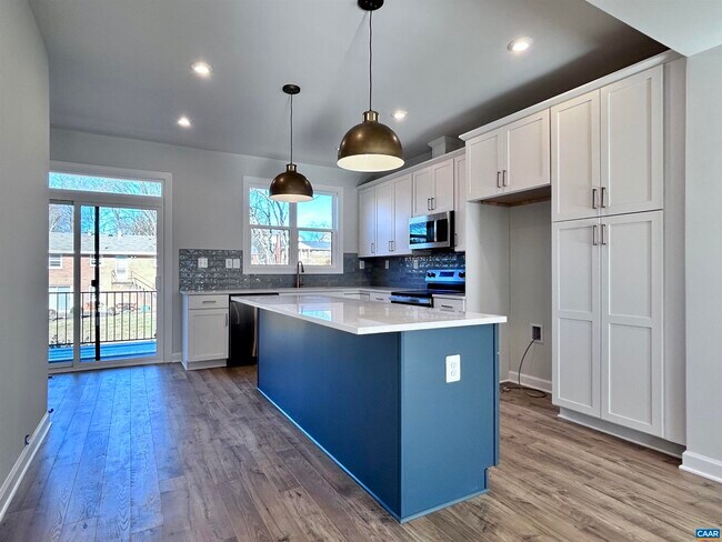 Building Photo - 103 Keene Ct