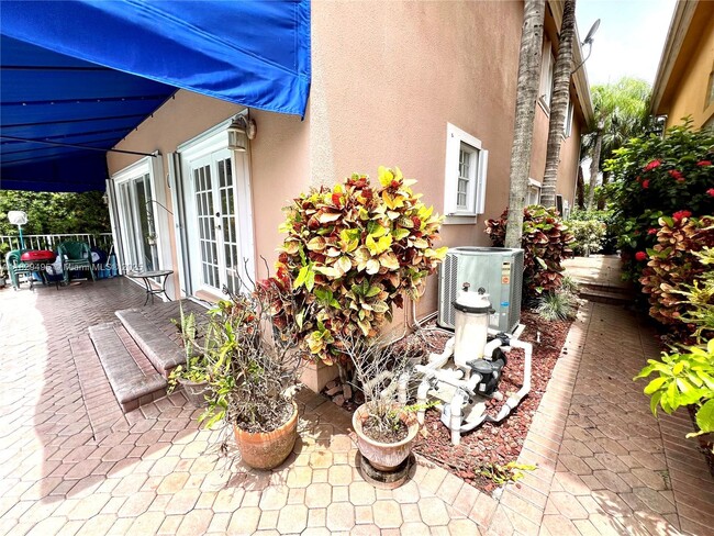 Building Photo - 14730 SW 132nd Ct