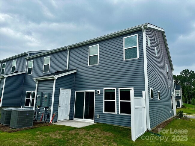 Building Photo - 6126 Starview Ter