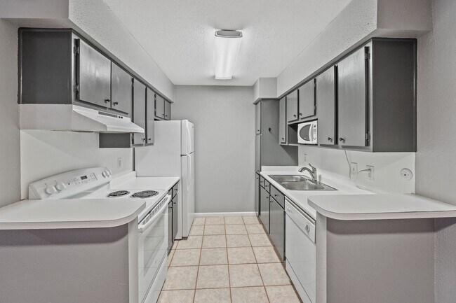 Building Photo - 2350 Bering Dr