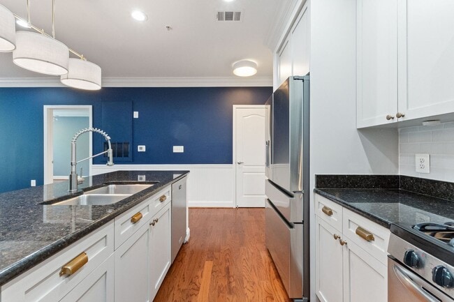 Building Photo - Luxury Old Town Living at The Prescott | 2BR Condo Just Off King Street