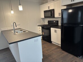 Building Photo - 296 Cimarron