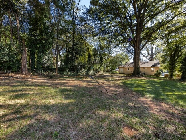 Building Photo - 1324 Bethel Rd