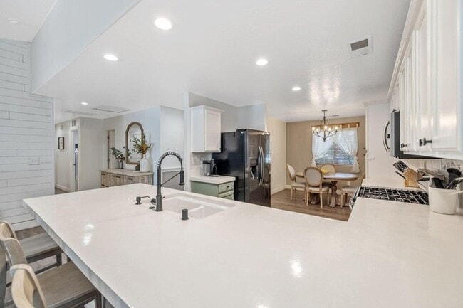 Building Photo - Updated 3BR Home with Pool, RV Parking & Solar in Shannon Ranch