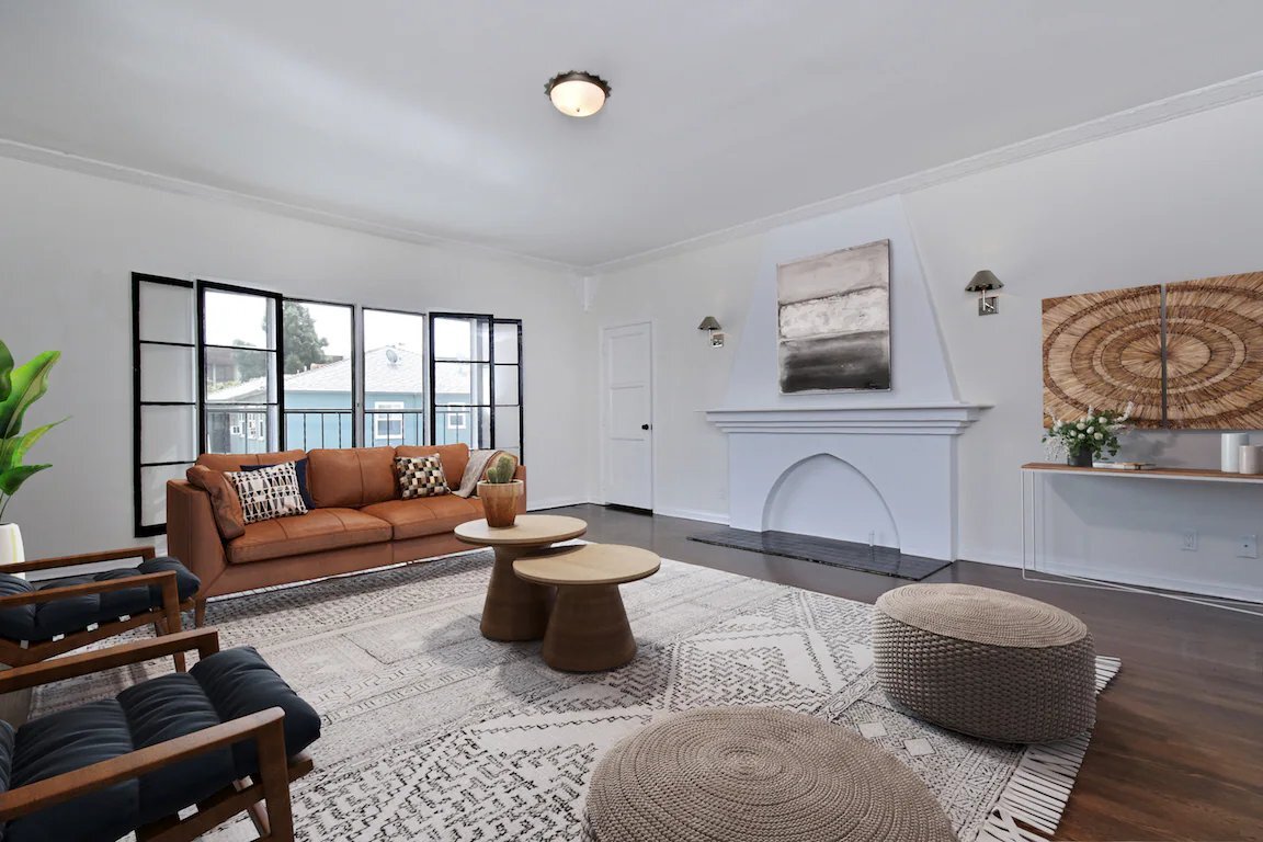 Building Photo - 724 S Genesee Ave