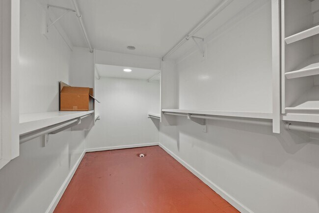 Building Photo - 181 Amazon Pl