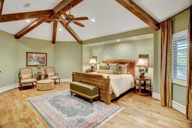 Building Photo - 5015 Jason St