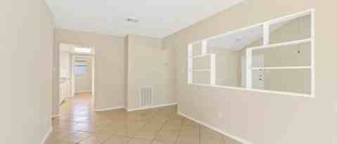 Primary Photo - 3310 Crossman Dr