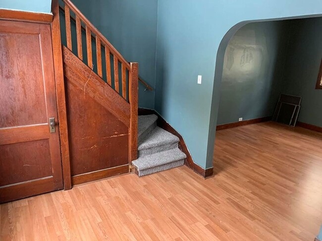 Building Photo - 3 bedroom home