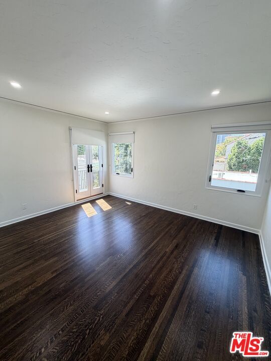Building Photo - 313 S Peck Dr