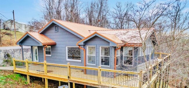 Building Photo - 73 Willow Tree Cir