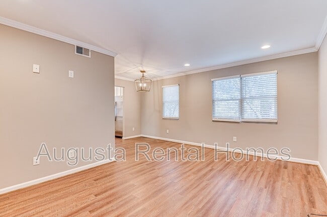 Building Photo - 1402 Johns Rd