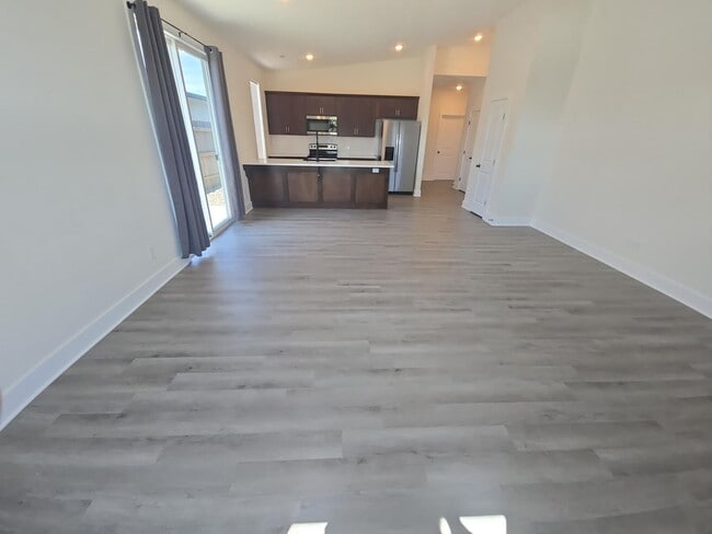 Building Photo - 3-bed, 2 bath Single Family Home for Rent!