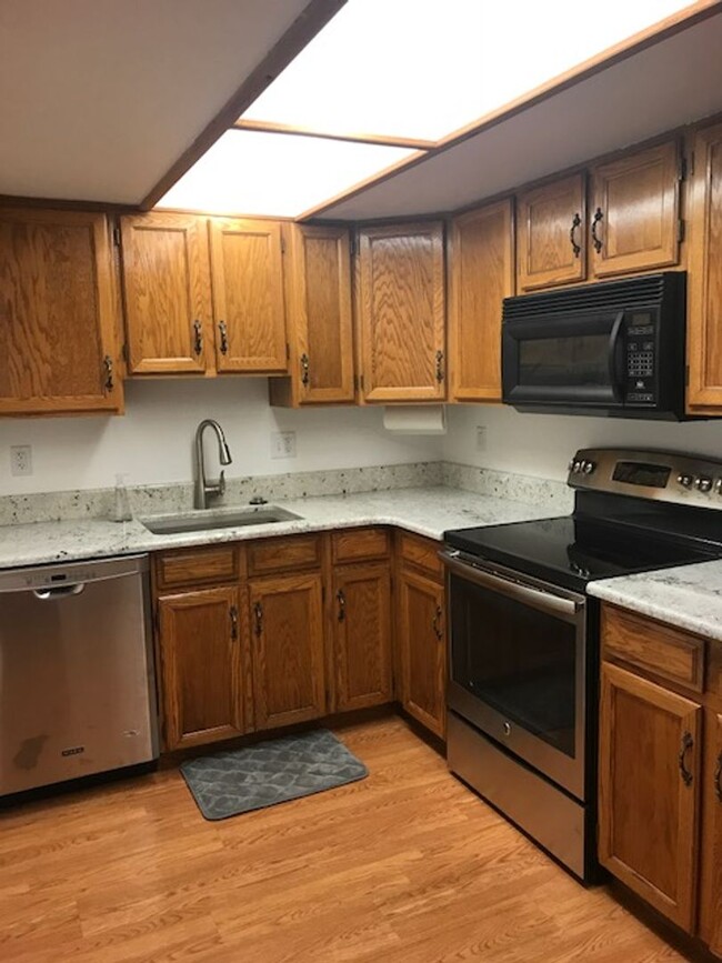 Building Photo - Newly Remodeled Gold Run Unit for Rent on ...