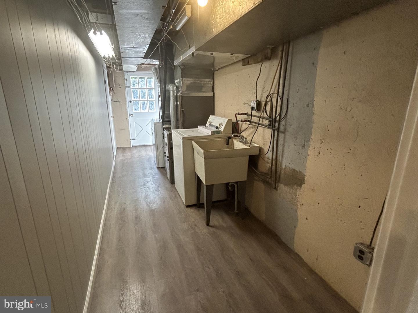 Laundry room to back of house - 249 Park Dr