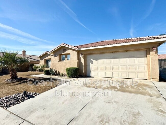 Building Photo - 48201 Cll Del Sol