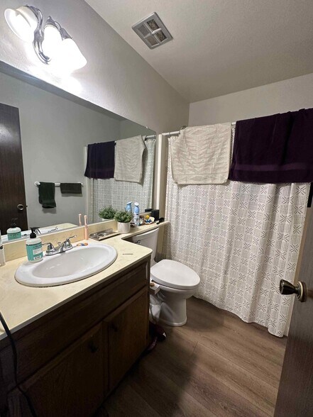 Building Photo - 2104 Del Rey Ct