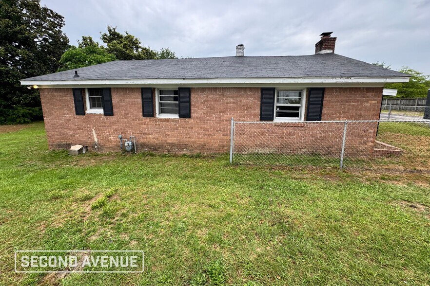 Building Photo - 1126 Jensen St