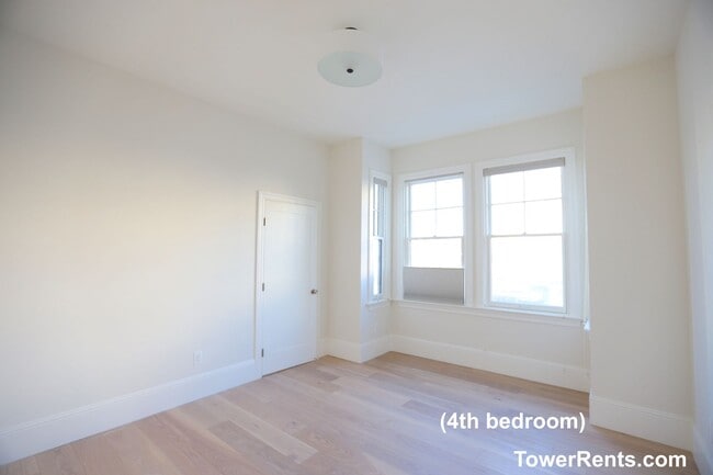 Building Photo - 306-308 Church St.